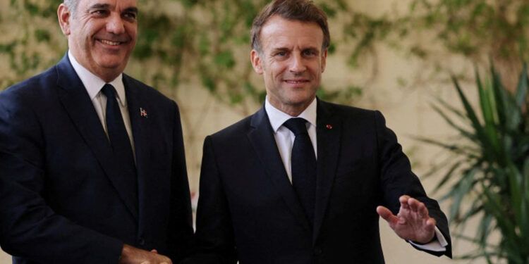 Francia financiará el 85 % del tren y plan de transporte del Gran Santo Domingo